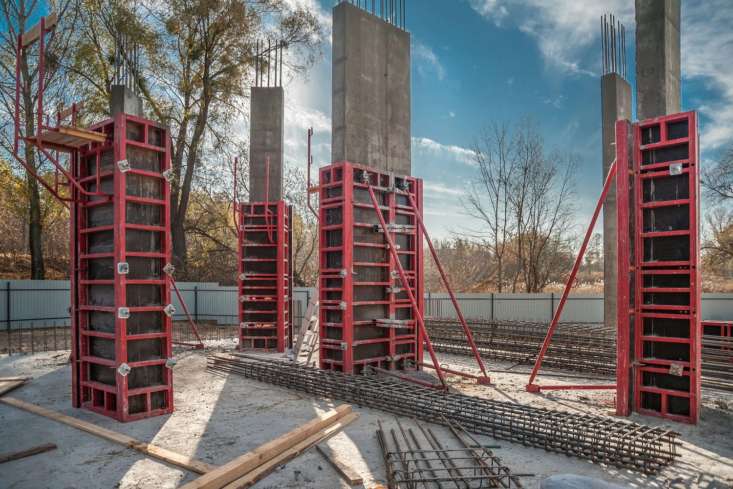 Vertical formwork panels
